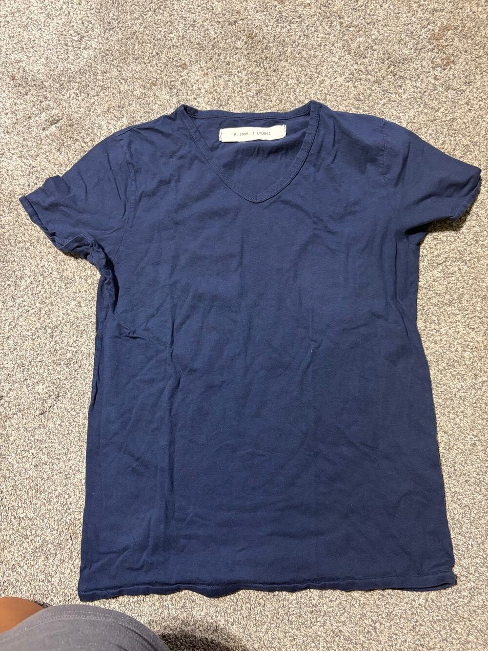 V:room 4 lounge womens small blue vneck shirt